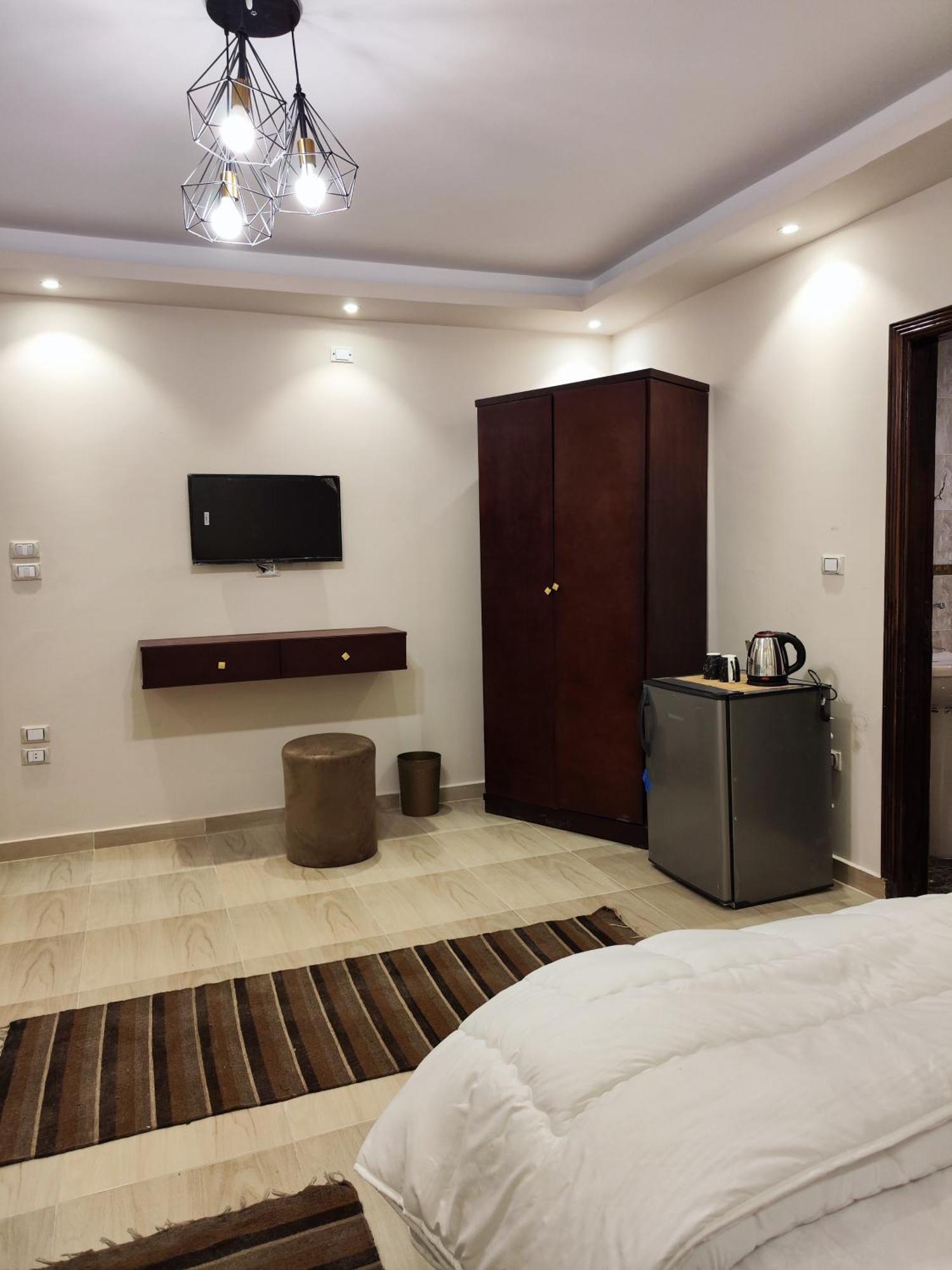 Hur Pyramids Land Inn Kafrat al Jabal Exterior photo