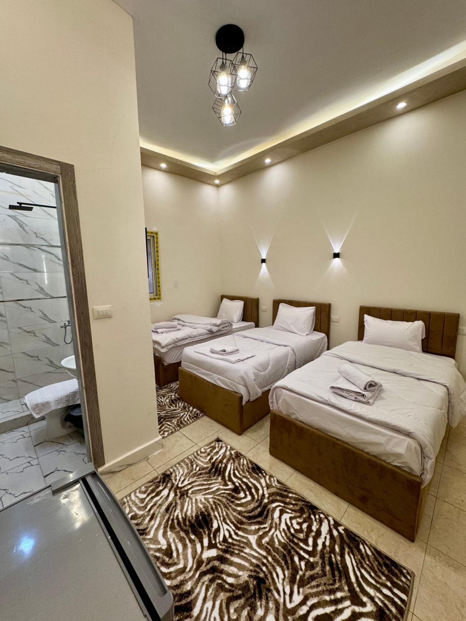 Hur Pyramids Land Inn Kafrat al Jabal Exterior photo